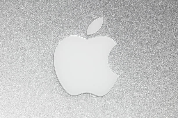 Apple develops a device with a foldable screen measuring 20 inches