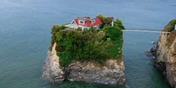 A home separate from the world