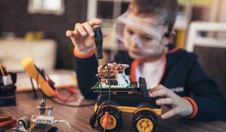 Applications For Teaching Children Programming